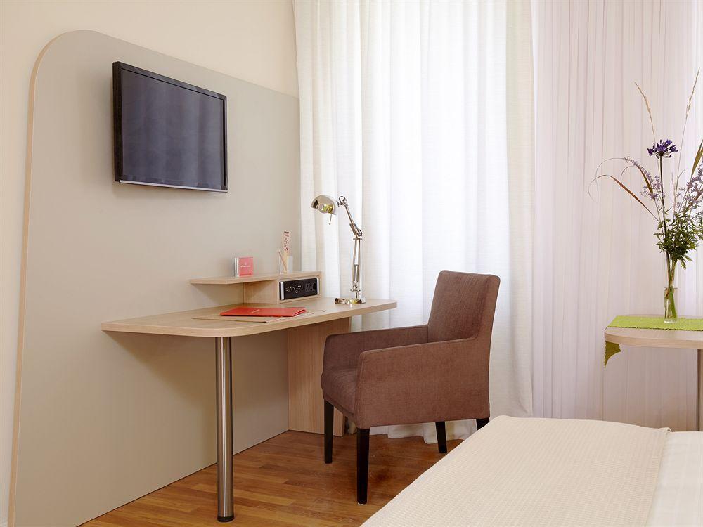 Flottwell Berlin Hotel & Residenz Am Park Bagian luar foto